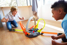 Load image into Gallery viewer, Hot Wheels Roto Revolution Track Set