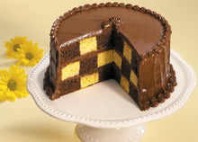 Load image into Gallery viewer, Wilton Checkerboard Cake Pan, 4 Piece Set