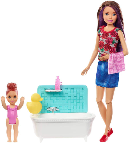 Barbie Skipper Babysitters Inc. Playset with Bathtub, Babysitting Skipper Doll and Small Toddler Doll with Button to Move Arms and Splash, Plus Themed Accessories, Gift for 3 to 7 Year Olds