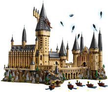 Load image into Gallery viewer, LEGO Harry Potter Hogwarts Castle 71043 Building Kit