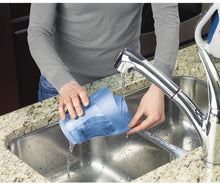 Load image into Gallery viewer, BLACK+DECKER dusbuster Handheld Vacuum, Cordless, Magic Blue (HHVI320JR02)