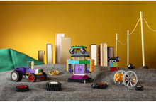 Load image into Gallery viewer, LEGO Classic - Bricks On A Roll 10715
