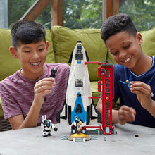 Load image into Gallery viewer, LEGO Overwatch Watchpoint: Gibraltar 75975 Building Kit (730 Pieces)