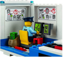 Load image into Gallery viewer, LEGO City Police Mobile Command Center Truck 60139 Building Toy, Action Cop Motorbike and ATV Play Set for Boys and Girls aged 6 to 12 (374 Pieces)