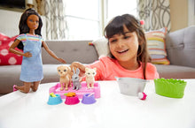 Load image into Gallery viewer, Barbie Play 'n Wash Pets Playset with Brunette Barbie Doll, 3 Color-Change Animals (A Puppy, Kitten and Bunny) and 10 Pet and Grooming Accessories, Gift for 3 to 7 Year Olds