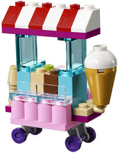Load image into Gallery viewer, LEGO Classic - Bricks On A Roll 10715