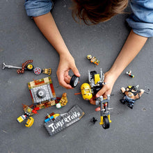 Load image into Gallery viewer, LEGO Overwatch Junkrat &amp; Roadhog 75977 Building Kit, Overwatch Toy for Girls and Boys Aged 9+ (380 Pieces)