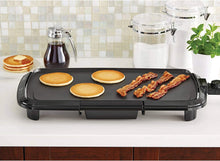 Load image into Gallery viewer, Mainstays Dishwasher-Safe Black 20" Griddle with Adjustable Temperature Control