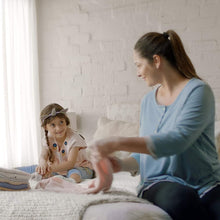 Load image into Gallery viewer, Arm &amp; Hammer Plus OxiClean Fresh Scent, 128 Loads Liquid Laundry Detergent, 224 Fl oz