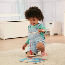 Load image into Gallery viewer, Melissa &amp; Doug Fishing And Bug Catching Magnetic Game Bundle