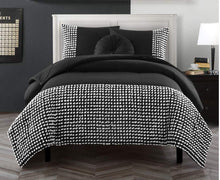 Load image into Gallery viewer, Idea Nouva Tufted Stripe Comforter Set