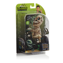 Load image into Gallery viewer, WowWee Fingerlings Untamed – Dire Wolf – Midnight (Black and Red) (Amazon Exclusive)