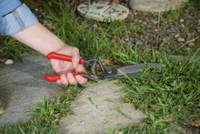 Load image into Gallery viewer, Corona ClassicCUT Grass Shear, 4 1/2 Inch, GS 6750D