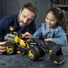 Load image into Gallery viewer, LEGO Technic Volvo Concept Wheel Loader ZEUX 42081 Building Kit (1167 Piece)