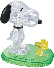 Load image into Gallery viewer, University Games 30991 3D Crystal Puzzle - Snoopy &amp; Woodstock