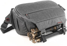 Load image into Gallery viewer, Peak Design Everyday Sling 10L