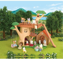 Load image into Gallery viewer, Calico Critters Adventure Treehouse Gift Set