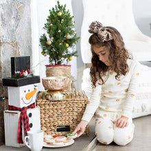 Load image into Gallery viewer, Melissa &amp; Doug Slice &amp; Bake Christmas Cookie Play Set