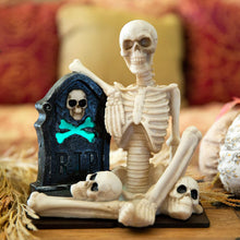 Load image into Gallery viewer, Skeleton &amp; Pumpkin w/Color Changing LED Lights, Ployresin FT-2633E