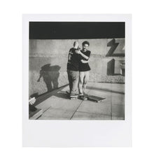 Load image into Gallery viewer, Polaroid Originals B&amp;W Film for 600 (4671)