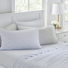 Load image into Gallery viewer, Laura Ashley Home Quilt