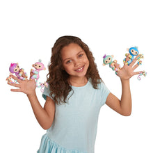 Load image into Gallery viewer, WowWee Fingerlings Baby Monkey &amp; Mini Bffs Billie &amp; Aiden Finger Puppets