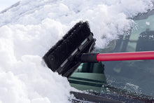 Load image into Gallery viewer, Hopkins 2610XM SubZero 52&quot; Super Extender Snowbroom with Integrated Squeegee and Ice Scraper (Colors may vary)