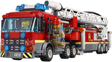 Load image into Gallery viewer, LEGO City Downtown Fire Brigade 60216 Building Kit (943 Pieces)