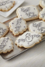 Load image into Gallery viewer, Wilton 409-7722 Cookie Flooding Decorating Kit