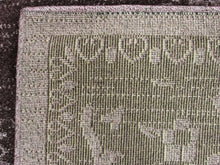 Load image into Gallery viewer, Unique Loom La Jolla Collection Tone-on-Tone Traditional Purple Area Rug (7' 0 x 10' 0)