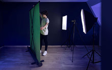 Load image into Gallery viewer, Elgato Green Screen - Collapsible chroma key panel for background removal with auto-locking frame, wrinkle-resistant chroma-green fabric, aluminum hard case, ultra-quick setup and breakdown