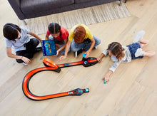 Load image into Gallery viewer, Hot Wheels id Smart Track Starter Kit with 3 Exclusive Cars, Track Pieces and Hot Wheels Race Portal for Physical &amp; Digital Play, Gift for Kids Ages 8 Years Old &amp; Up