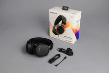 Load image into Gallery viewer, SteelSeries Arctis Pro + GameDAC Gaming Headset -