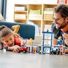 Load image into Gallery viewer, LEGO City Police Station 60246 Police Toy