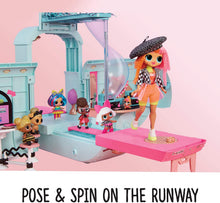 Load image into Gallery viewer, L.O.L. Surprise! 2-in-1 Glamper Fashion Camper with 55+ Surprises
