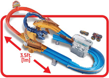 Load image into Gallery viewer, Hot Wheels Monster Trucks Scorpion Playset