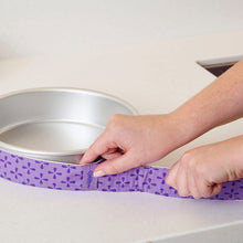 Load image into Gallery viewer, Wilton Cake Baking Set - Beginner’s Set - 8 x 2-Inch Cake Pan, 2-Piece Bake-Even Strips Set, 13-Inch Angled Spatula