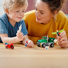 Load image into Gallery viewer, LEGO Marvel Spider-Man Vulture&#39;s Trucker Robbery 76147 Playset with Buildable Bank Truck Toy and Superhero Minifigures, New 2020 (93 Pieces)