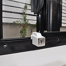 Load image into Gallery viewer, Dreambaby Breezz-Lock White