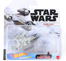 Load image into Gallery viewer, Hot Wheels Starships Star Wars Die-Cast Razor Crest with Flight Stand