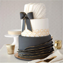 Load image into Gallery viewer, Wilton Fondant, 24 oz, Black