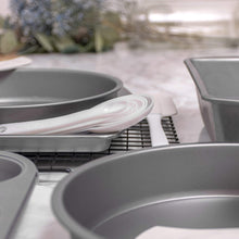 Load image into Gallery viewer, BakerEze 20 Piece Bakeware Set with Cooling Rack and Essential Baking Accessories