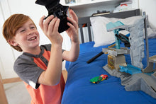 Load image into Gallery viewer, Hot Wheels DC Batcave Playset