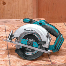 Load image into Gallery viewer, Makita XSS02Z 18V LXT Lithium-Ion Cordless Circular Saw