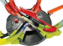 Load image into Gallery viewer, Hot Wheels Roto Revolution Track Set