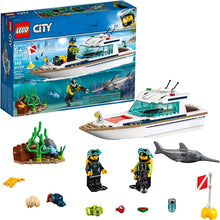 Load image into Gallery viewer, LEGO City Great Vehicles Diving Yacht 60221 Building Kit (148 Pieces)
