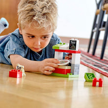 Load image into Gallery viewer, LEGO DUPLO Town Pizza Stand 10927 Pretend Play Pizza Set for Toddlers, Learning Toy for Kids Ages 2 and Over, New 2020 (18 Pieces)