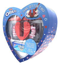 Load image into Gallery viewer, Oreo Cookie Dunking Set in Heart Box