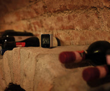 Load image into Gallery viewer, Eve Degree - Connected Weather Station for tracking temperature, humidity &amp; air pressure; IPX3 water resistance, display, no bridge necessary, Bluetooth Low Energy (Apple HomeKit)