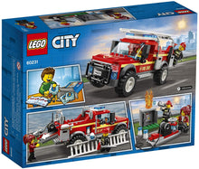 Load image into Gallery viewer, LEGO City Fire Chief Response Truck 60231 Building Kit (201 Pieces)